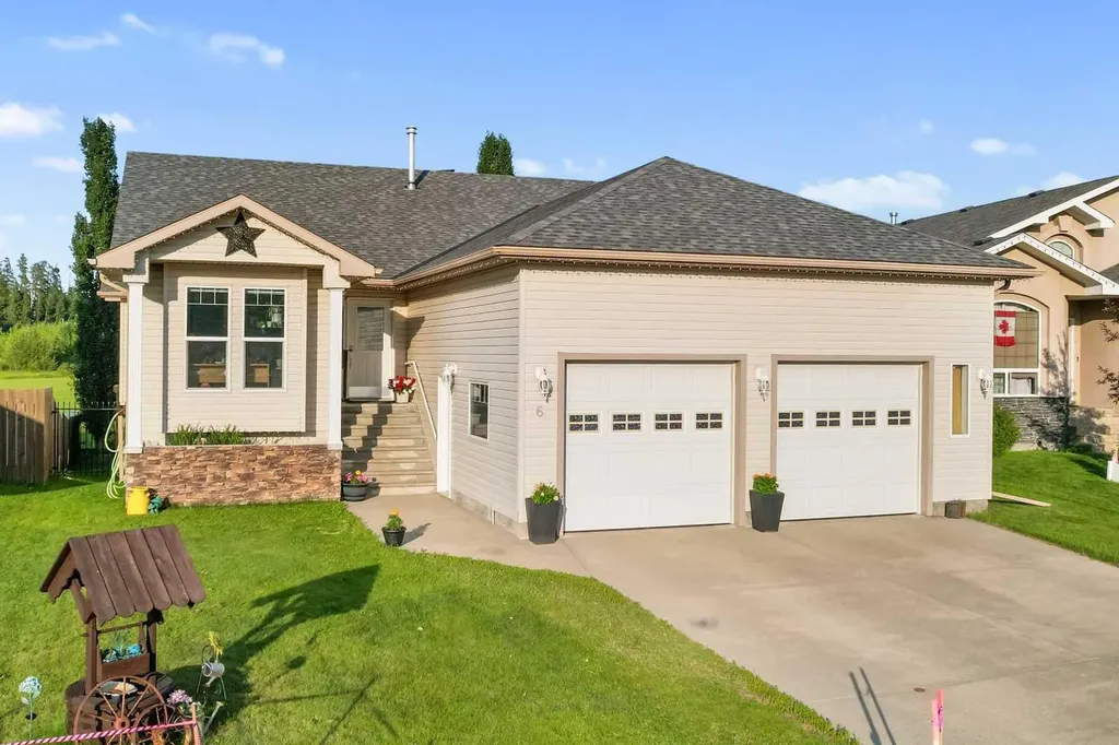 6 Park Circle Whitecourt AB T7S 1H9