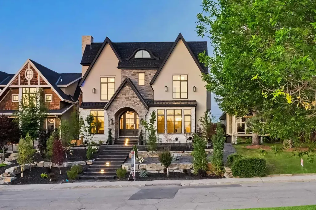 3614 10 Street SW Calgary AB T2T 3H8