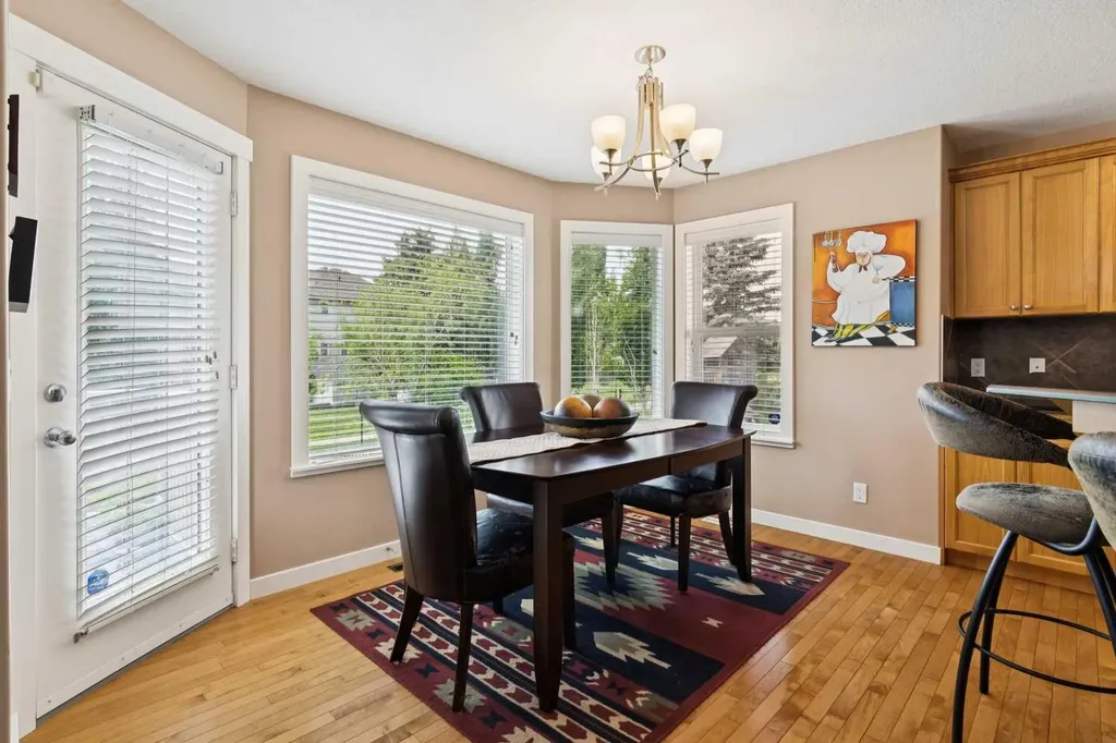 47 Sheep River Cove Okotoks AB T1S 2L4