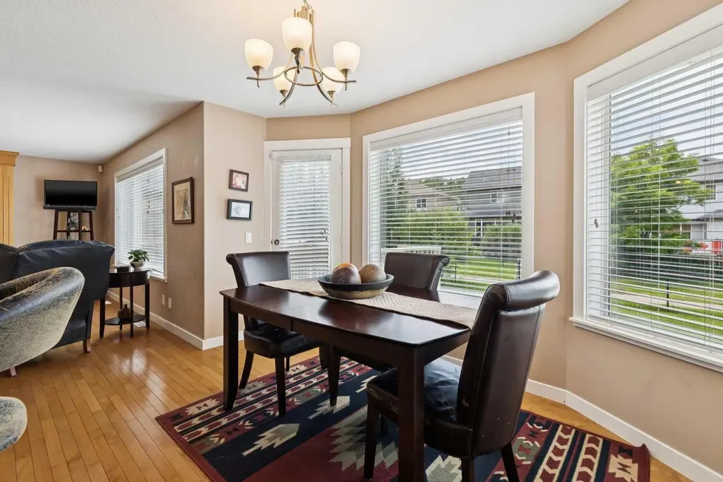 47 Sheep River Cove Okotoks AB T1S 2L4
