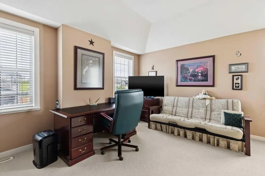 47 Sheep River Cove Okotoks AB T1S 2L4
