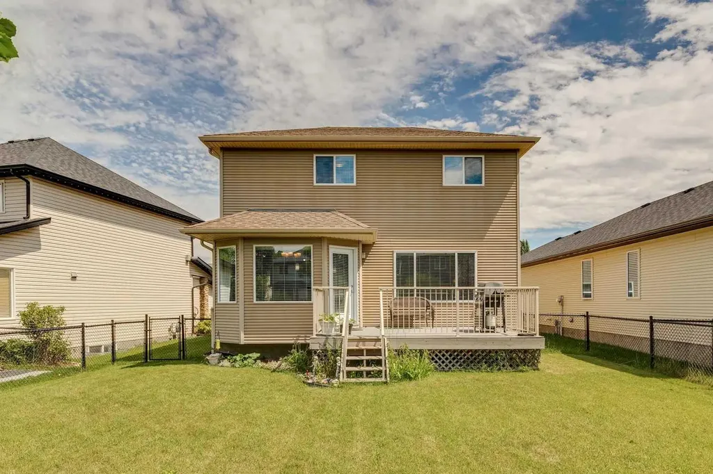 47 Sheep River Cove Okotoks AB T1S 2L4