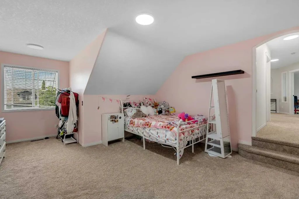 54 Thomas Street NW Langdon AB T0J 1X2