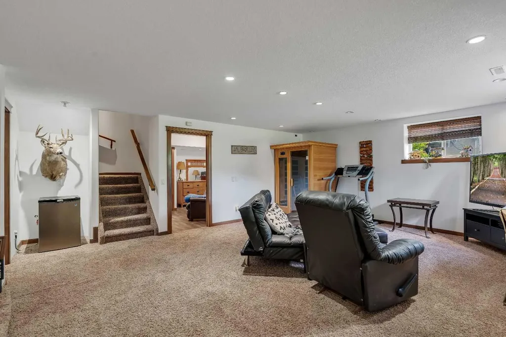 54 Thomas Street NW Langdon AB T0J 1X2