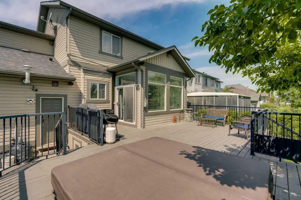54 Thomas Street NW Langdon AB T0J 1X2