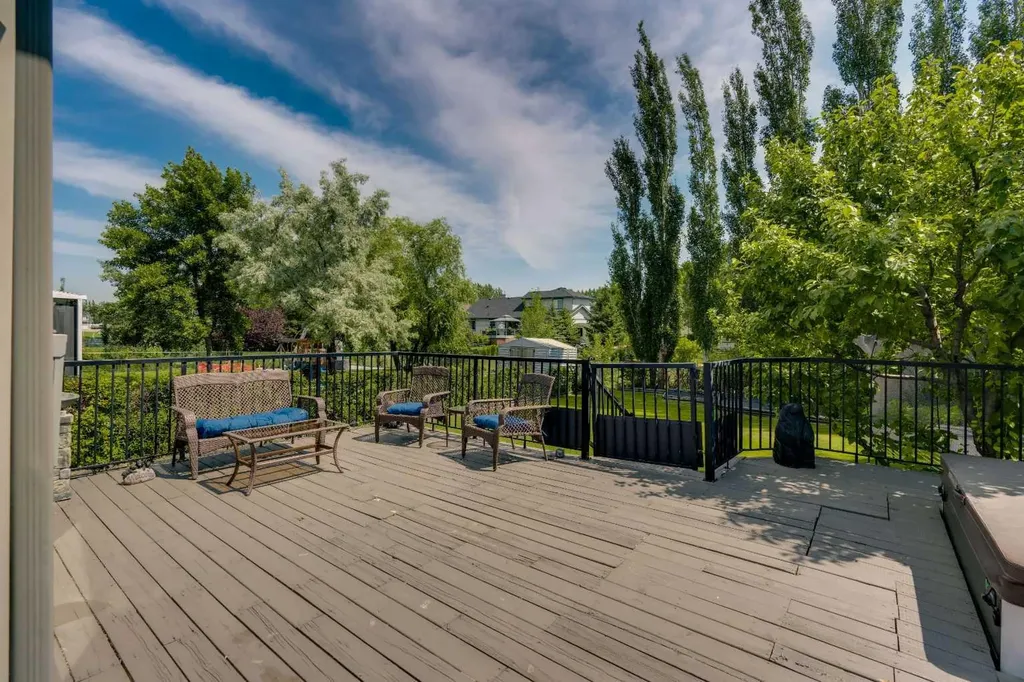 54 Thomas Street NW Langdon AB T0J 1X2
