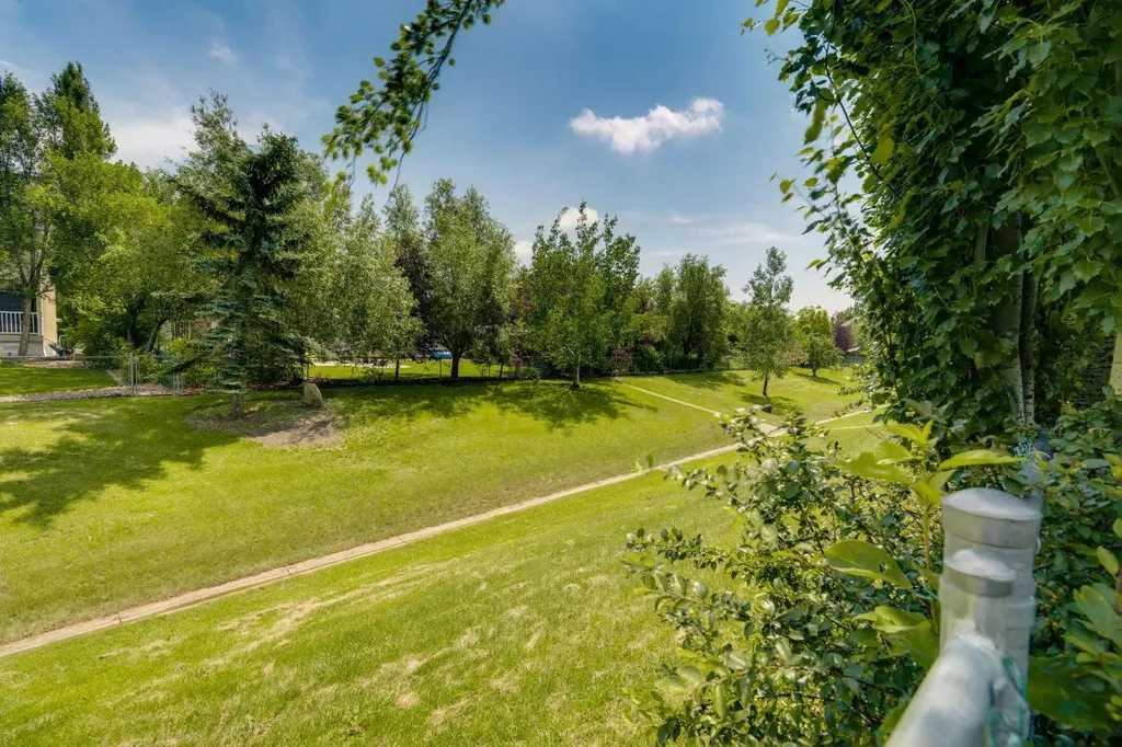 54 Thomas Street NW Langdon AB T0J 1X2