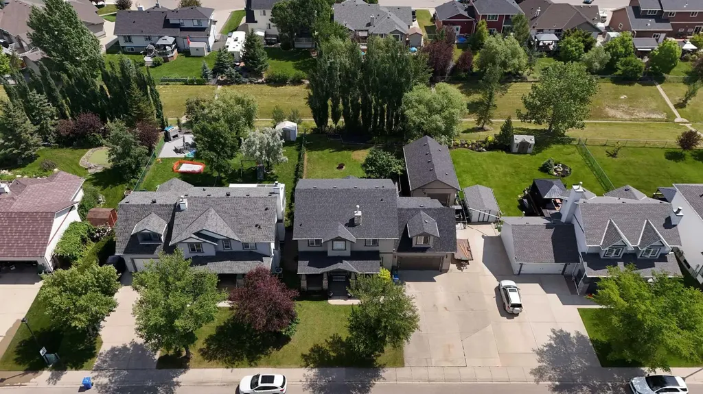 54 Thomas Street NW Langdon AB T0J 1X2