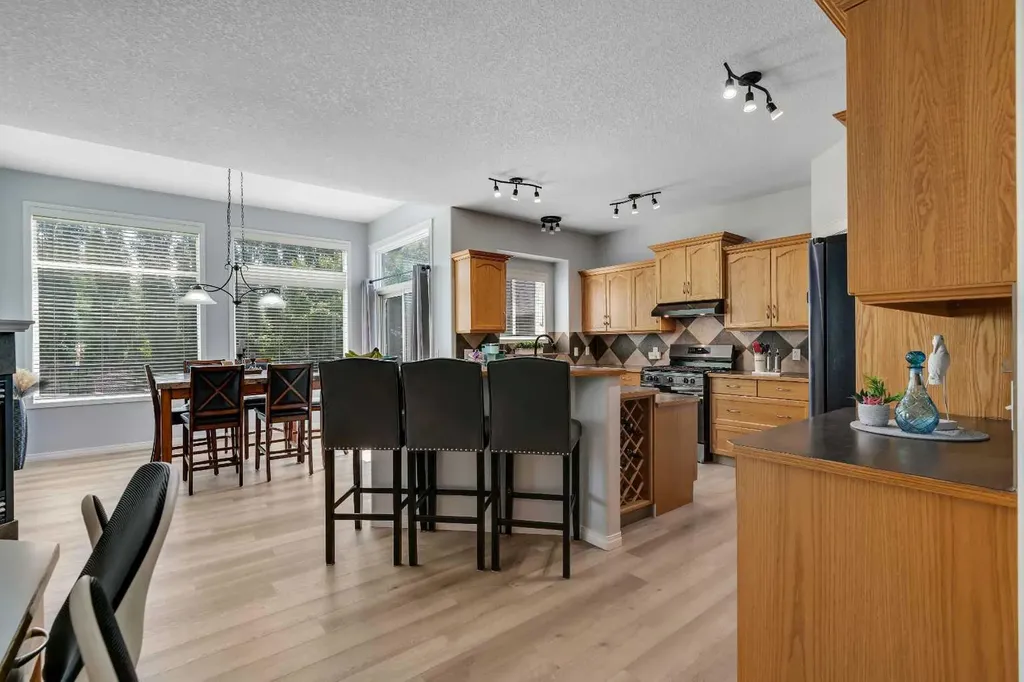 54 Thomas Street NW Langdon AB T0J 1X2