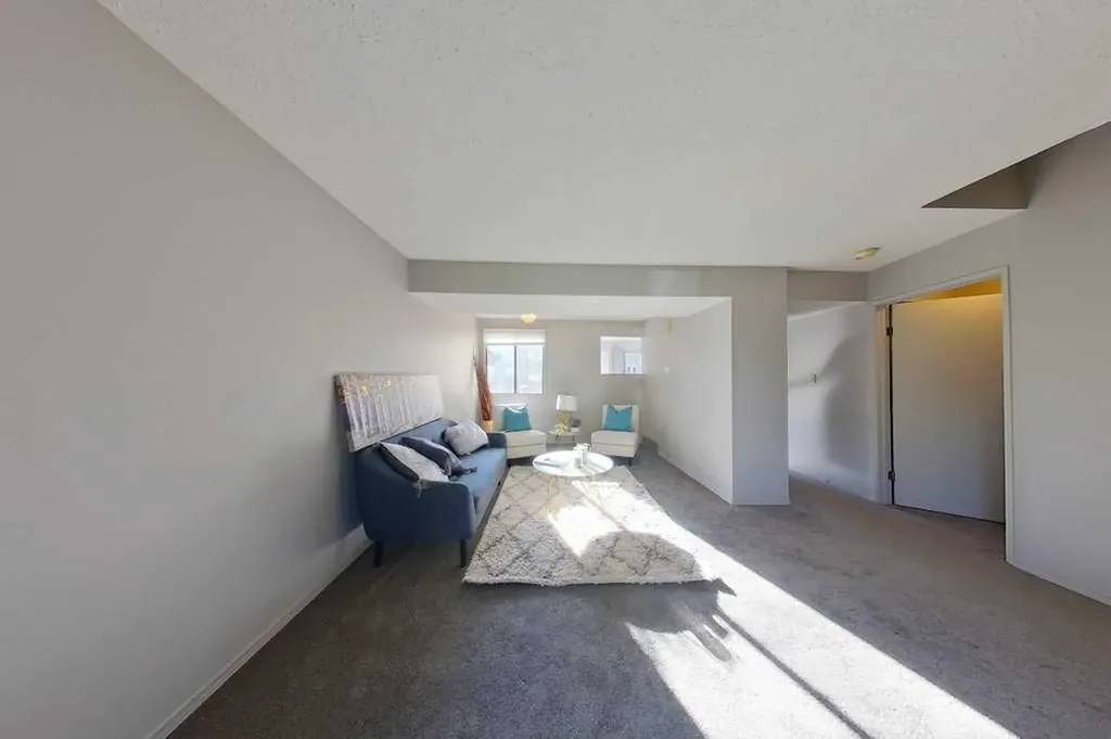 41 South Ridge Crescent SW Medicine Hat AB T1B 2P2