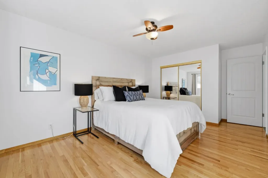 6016 Dalcastle Crescent NW Calgary AB T3A 1S4