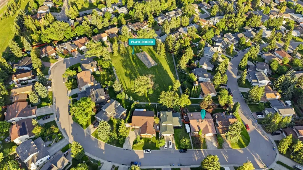 6016 Dalcastle Crescent NW Calgary AB T3A 1S4