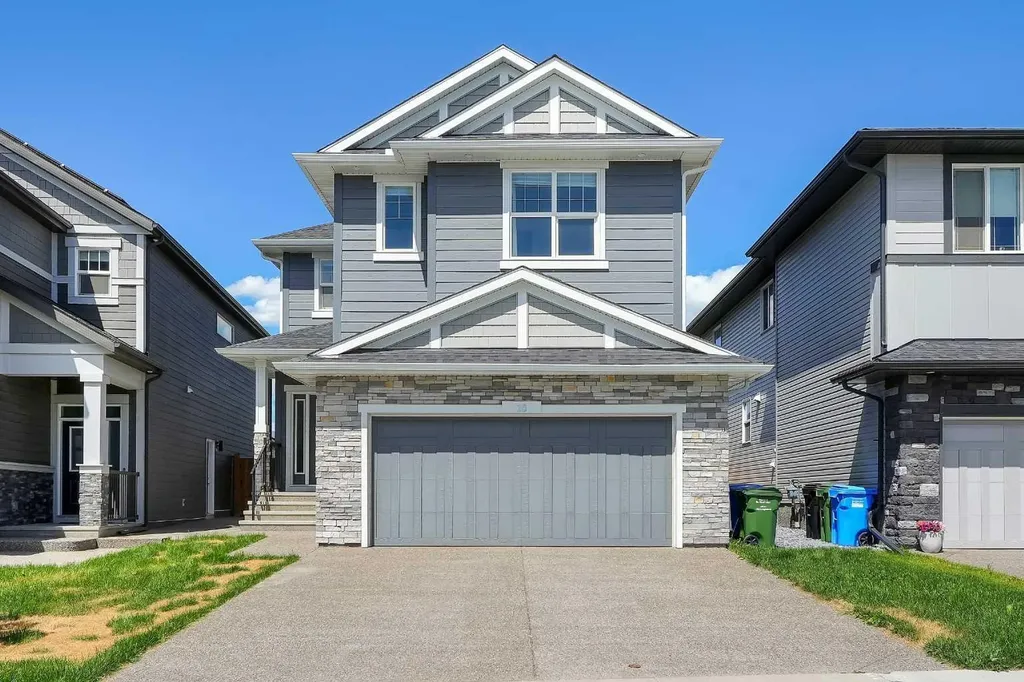 16 Legacy Glen Green SE Calgary AB T2X 4G6