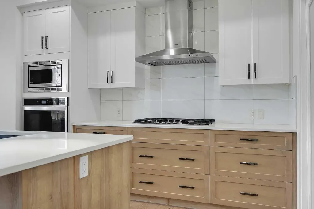 16 Legacy Glen Green SE Calgary AB T2X 4G6
