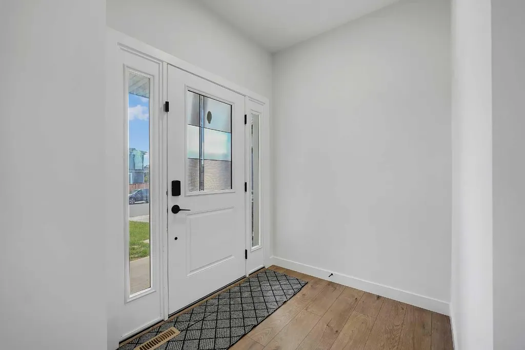 16 Legacy Glen Green SE Calgary AB T2X 4G6