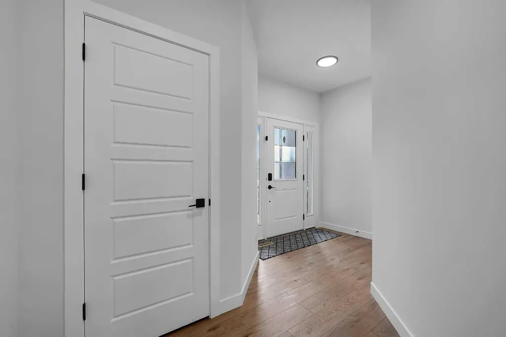 16 Legacy Glen Green SE Calgary AB T2X 4G6