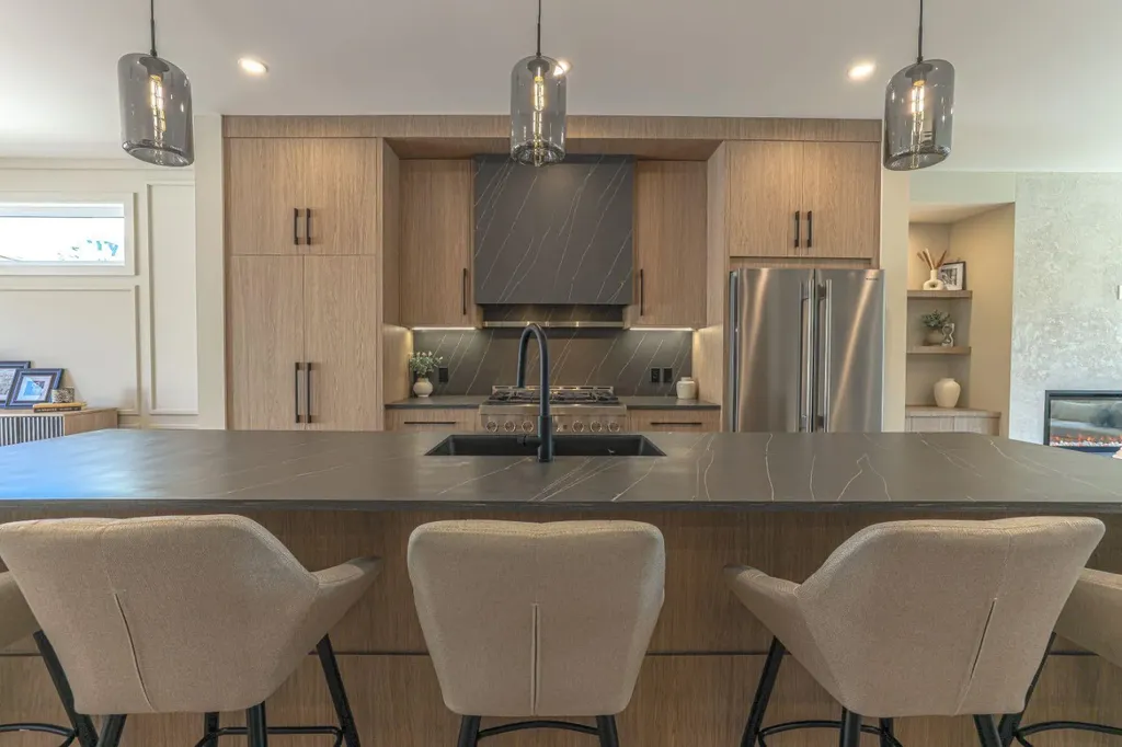 147 Heston Street NW Calgary AB T2K 2C5