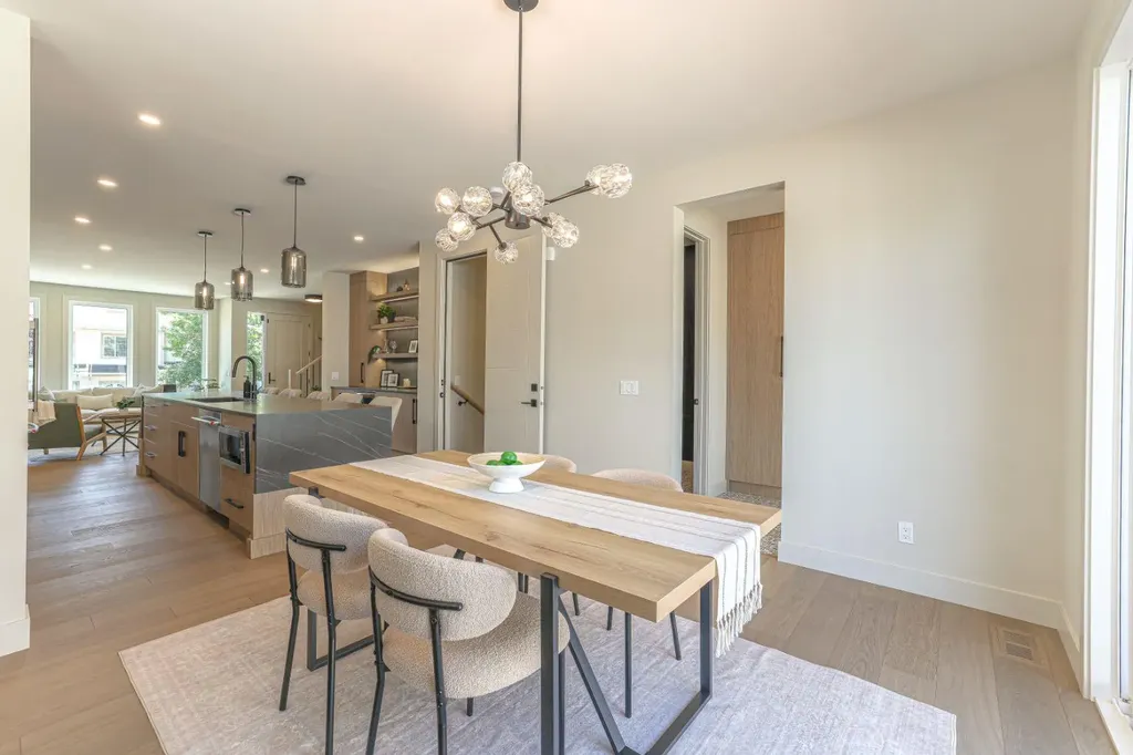147 Heston Street NW Calgary AB T2K 2C5