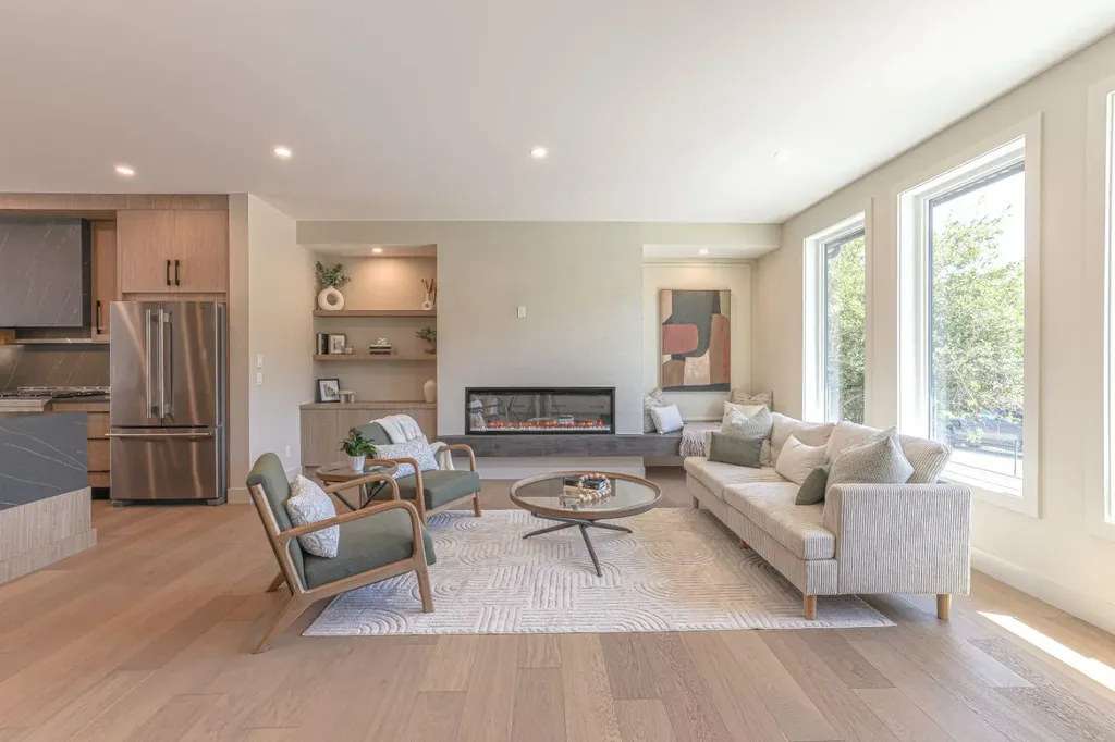 147 Heston Street NW Calgary AB T2K 2C5