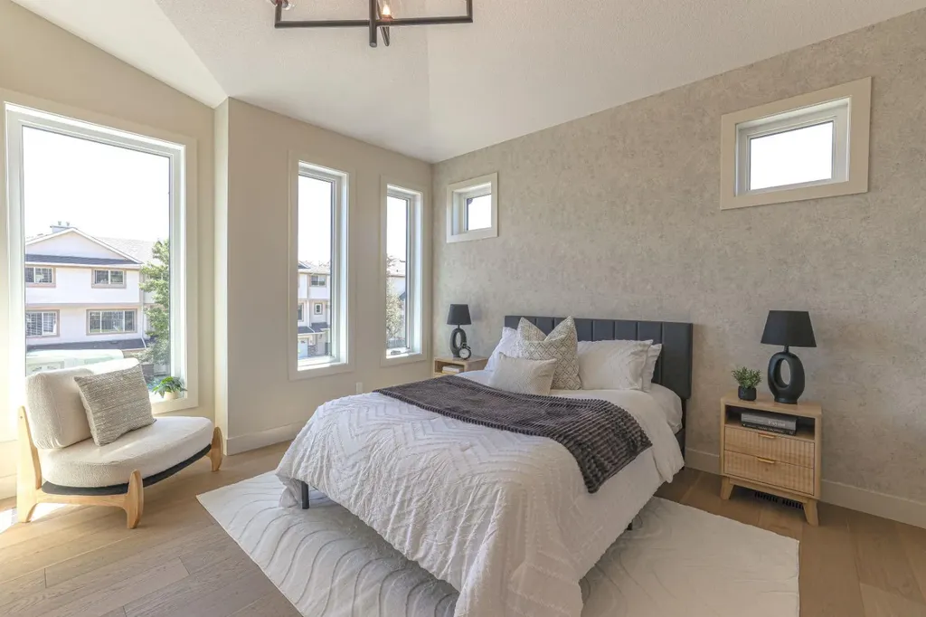 147 Heston Street NW Calgary AB T2K 2C5