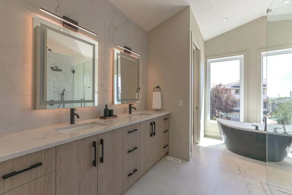 147 Heston Street NW Calgary AB T2K 2C5