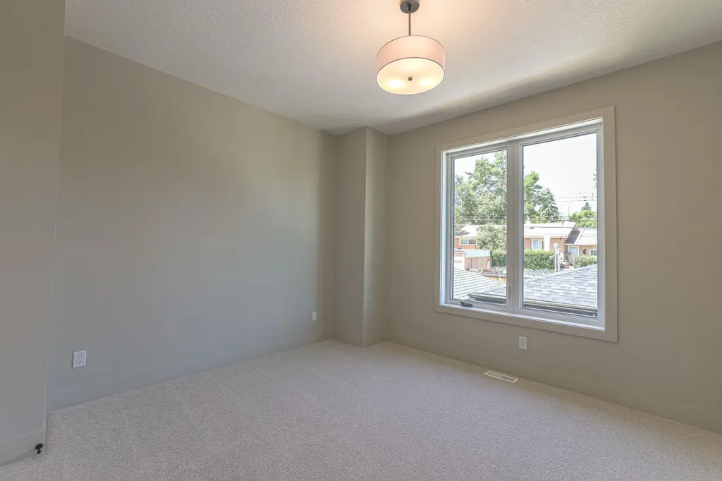 147 Heston Street NW Calgary AB T2K 2C5