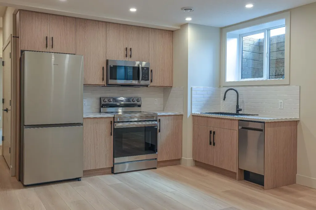 147 Heston Street NW Calgary AB T2K 2C5