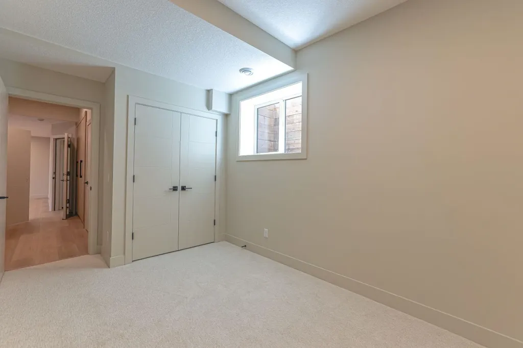 147 Heston Street NW Calgary AB T2K 2C5