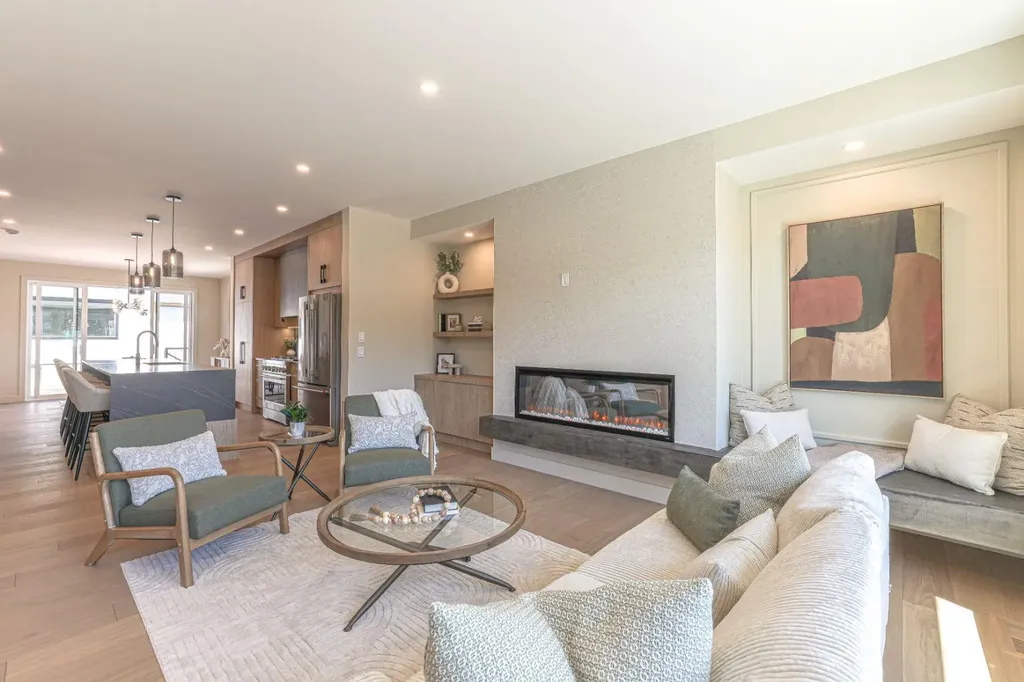 147 Heston Street NW Calgary AB T2K 2C5