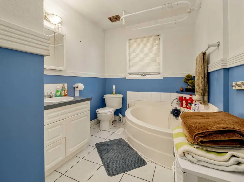 106 Ojibwa Place W Lethbridge AB T1K 5T5