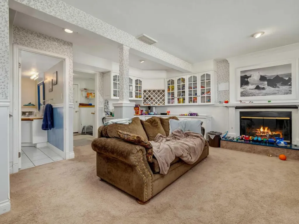 106 Ojibwa Place W Lethbridge AB T1K 5T5