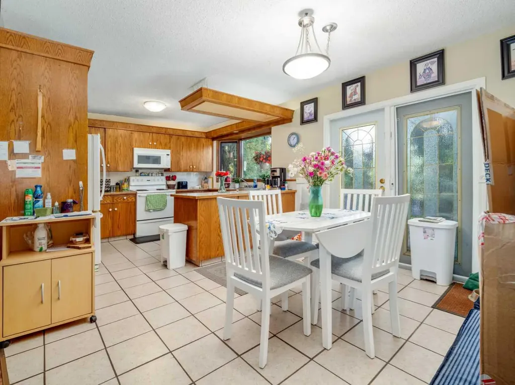 106 Ojibwa Place W Lethbridge AB T1K 5T5