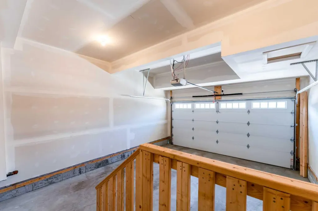 16 West Grove Link SW Calgary AB T3H 6E3