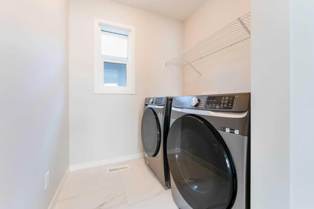 16 West Grove Link SW Calgary AB T3H 6E3