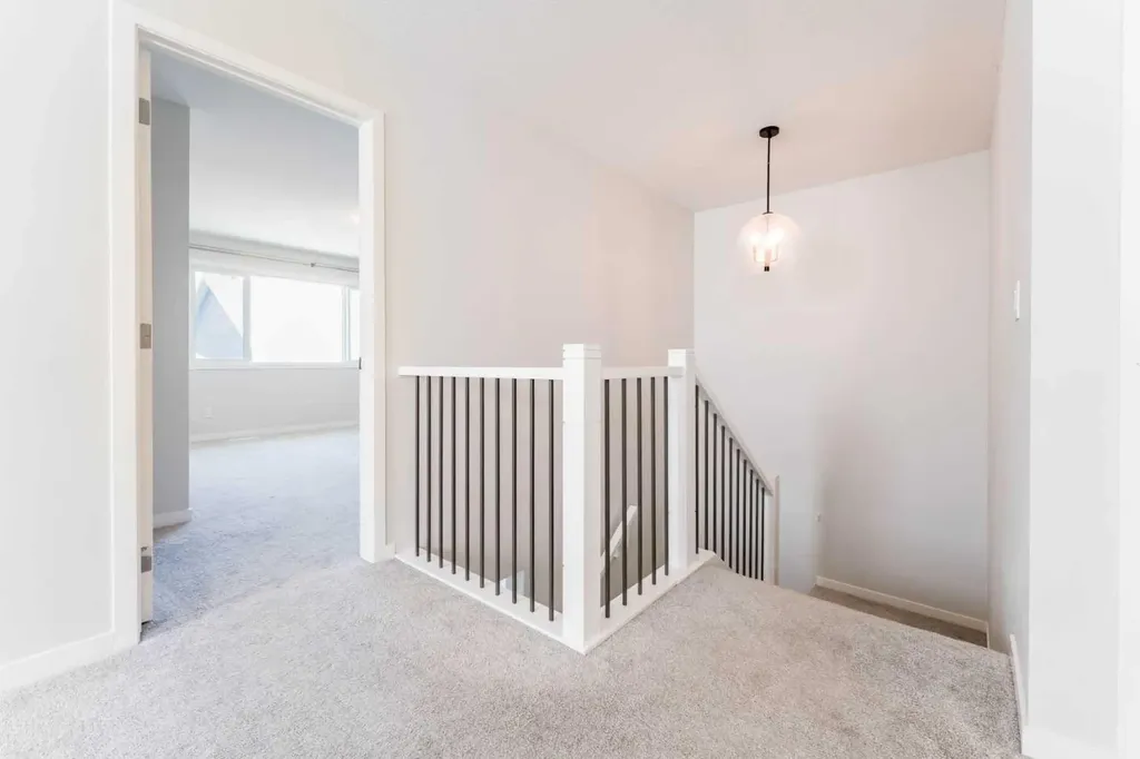 16 West Grove Link SW Calgary AB T3H 6E3