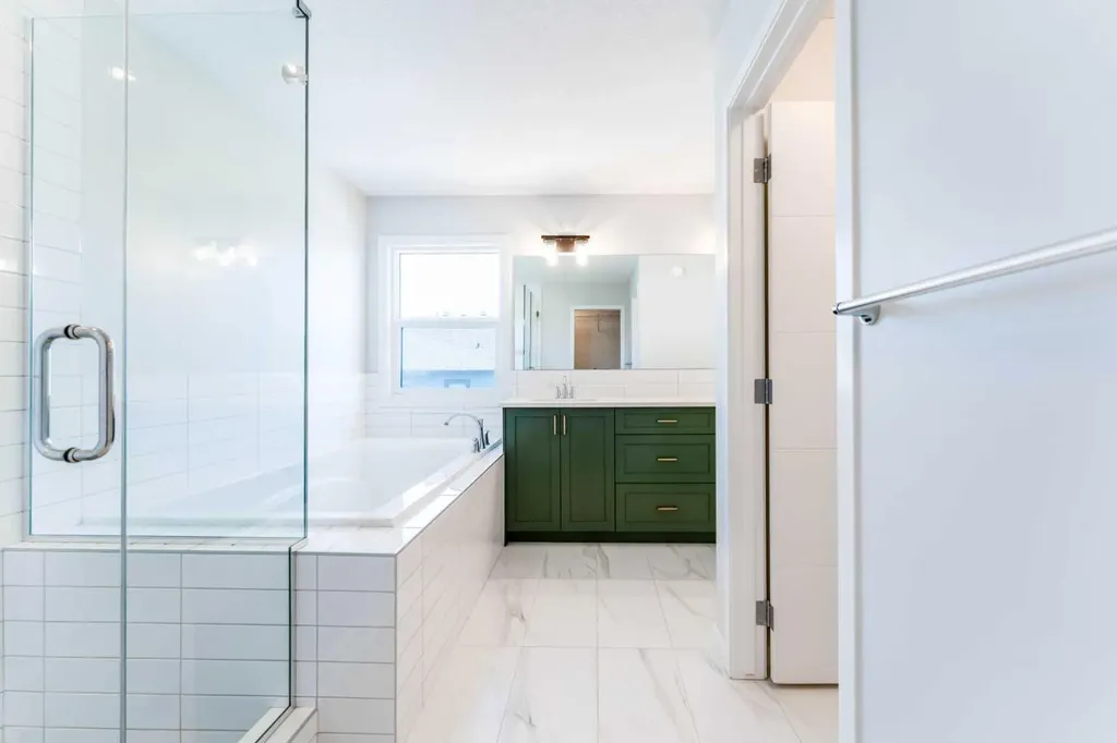 16 West Grove Link SW Calgary AB T3H 6E3
