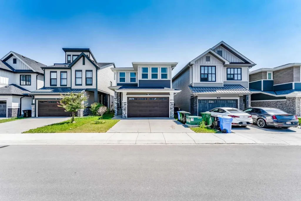 16 West Grove Link SW Calgary AB T3H 6E3