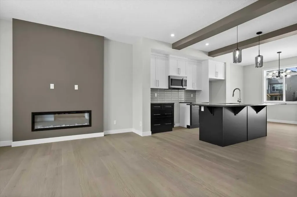 55 Agate Road Cochrane AB T4C 3B9
