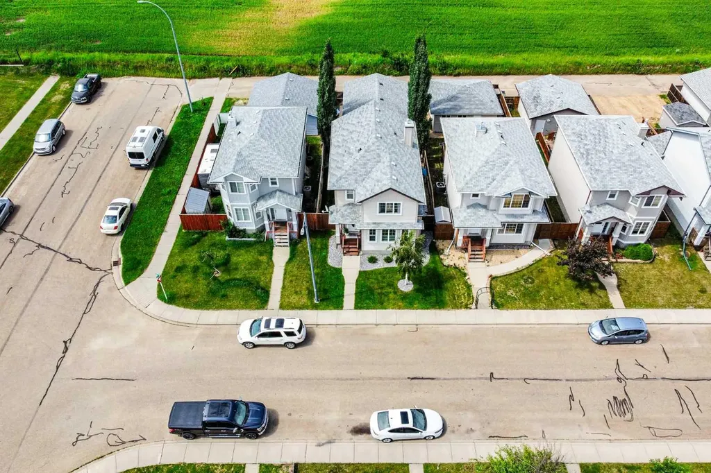 4504 75 Street Camrose AB T4V 2T4