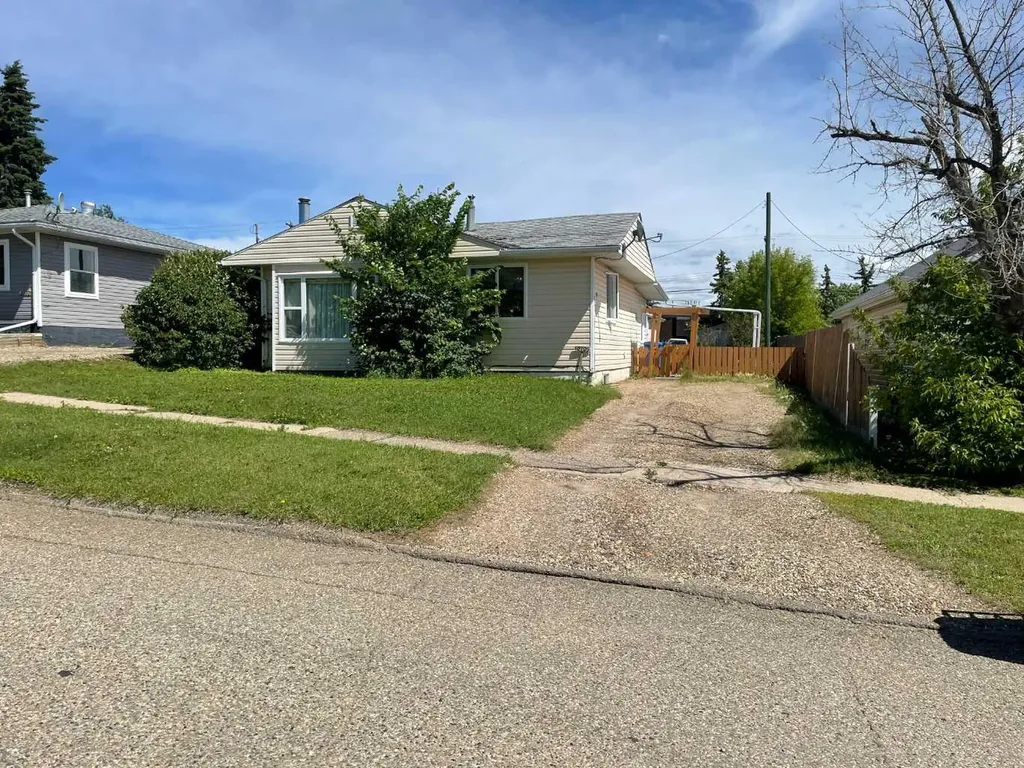 10705 111 Street Fairview AB T0H 1L0