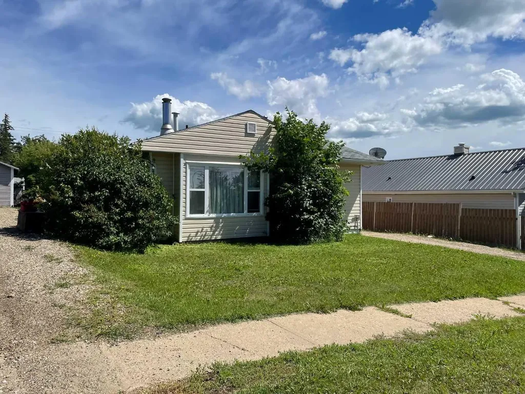 10705 111 Street Fairview AB T0H 1L0