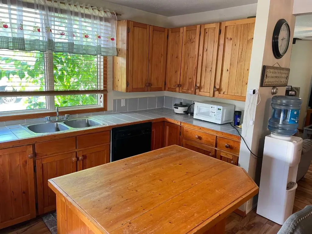 10705 111 Street Fairview AB T0H 1L0