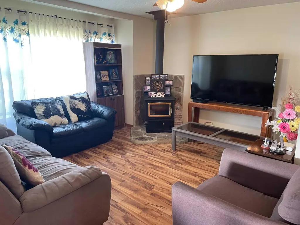 10705 111 Street Fairview AB T0H 1L0