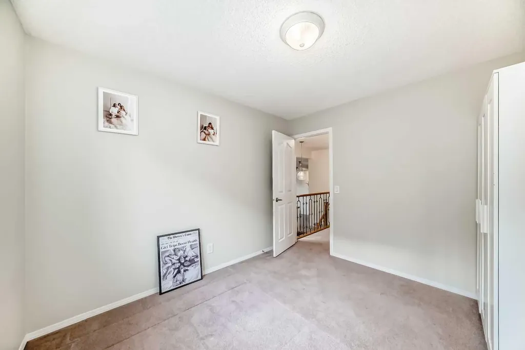 82 Mt Gibraltar Heights SE Calgary AB T2Z 3R3