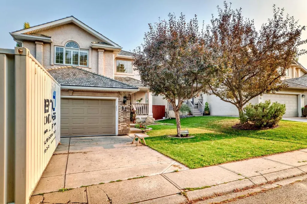 82 Mt Gibraltar Heights SE Calgary AB T2Z 3R3