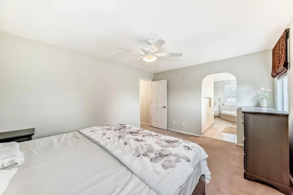 82 Mt Gibraltar Heights SE Calgary AB T2Z 3R3