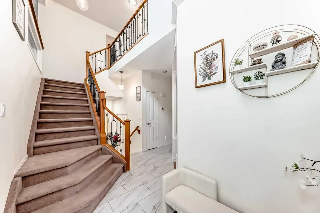 82 Mt Gibraltar Heights SE Calgary AB T2Z 3R3