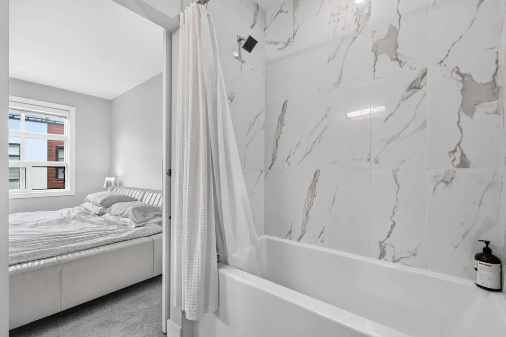 3414 15 Street SW Calgary AB T2T 5S9