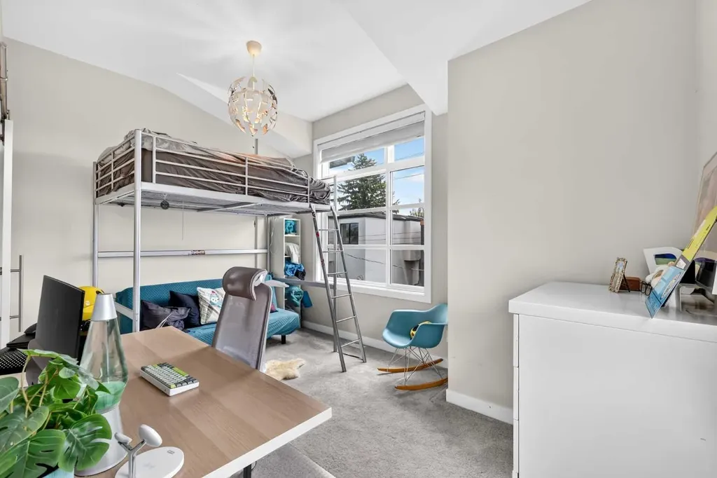 3414 15 Street SW Calgary AB T2T 5S9