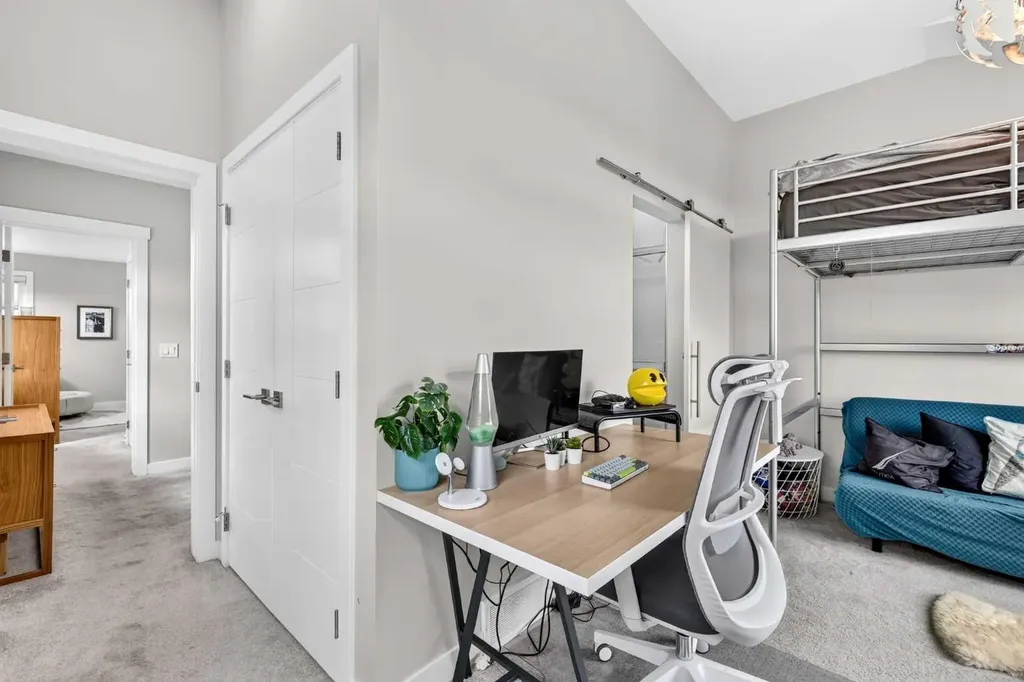 3414 15 Street SW Calgary AB T2T 5S9